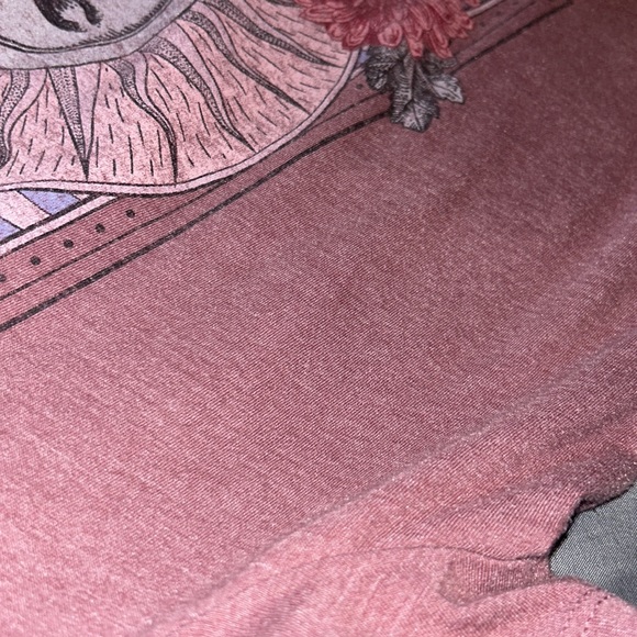 large( fits like a medium) aeropostale sun t-shirt - Picture 2 of 2